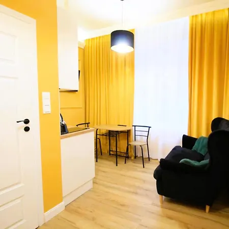 Apartment A Cozy In The Heart Of The *